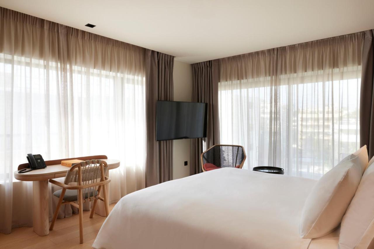 Dusit Suites Hotel Атина Екстериор снимка