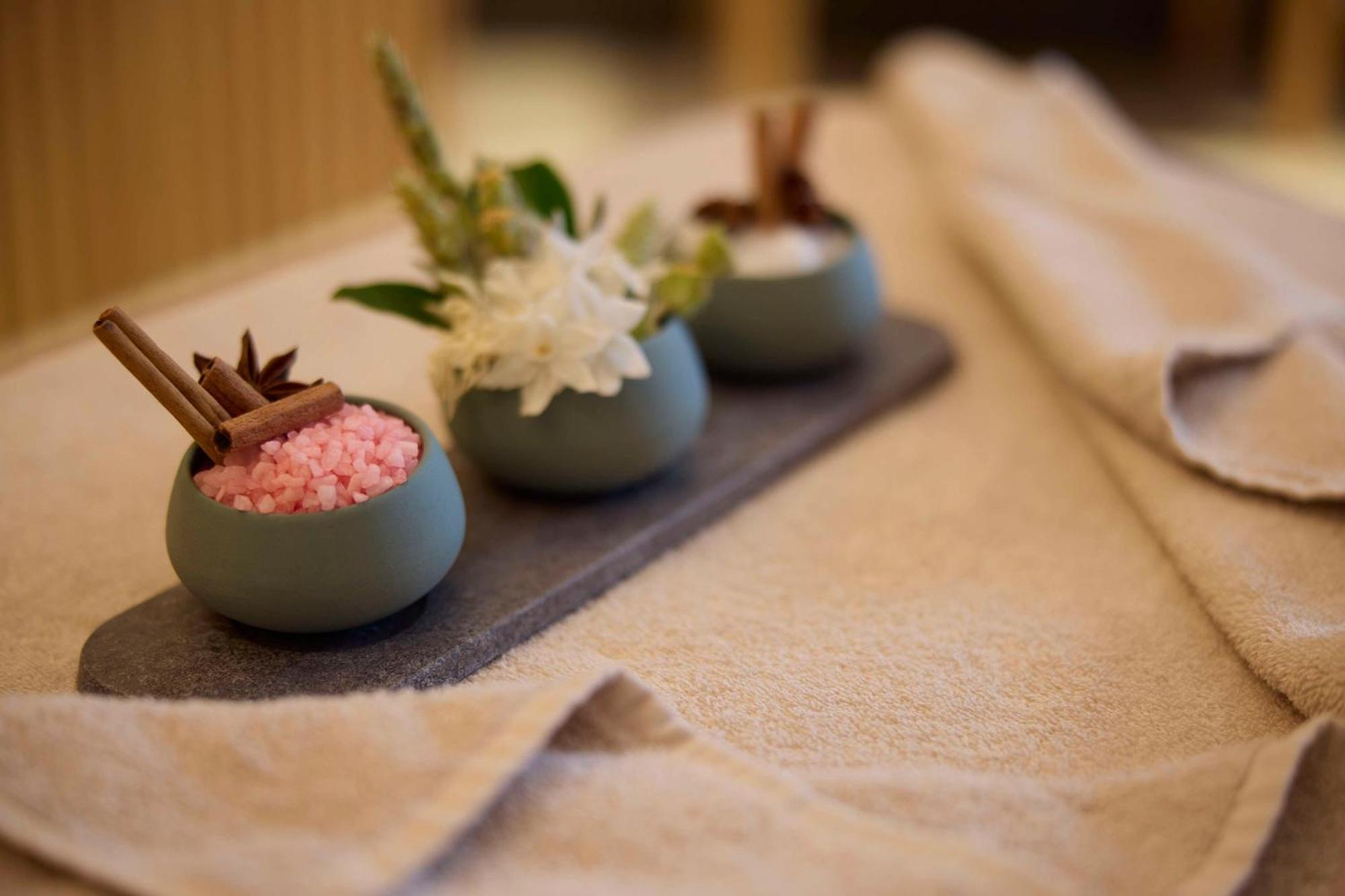 Dusit Suites Hotel Атина Екстериор снимка